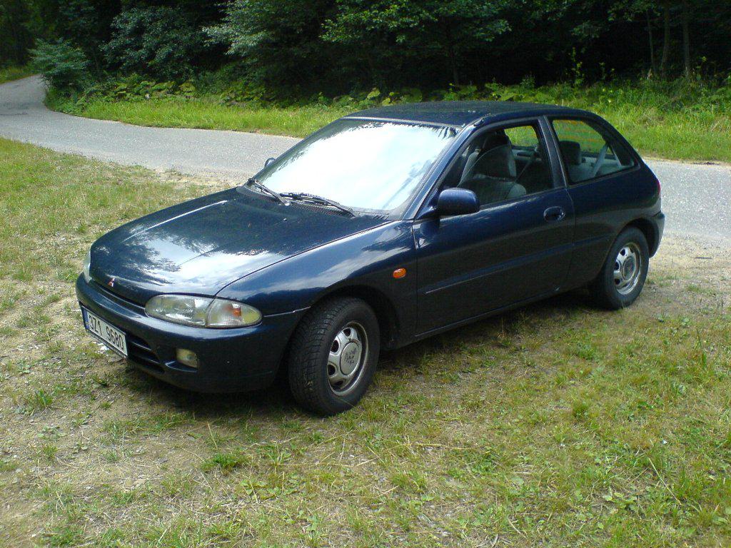 1994 Mitsubishi Colt VII CAO, 7. generace 1.6 benzín 83 kW